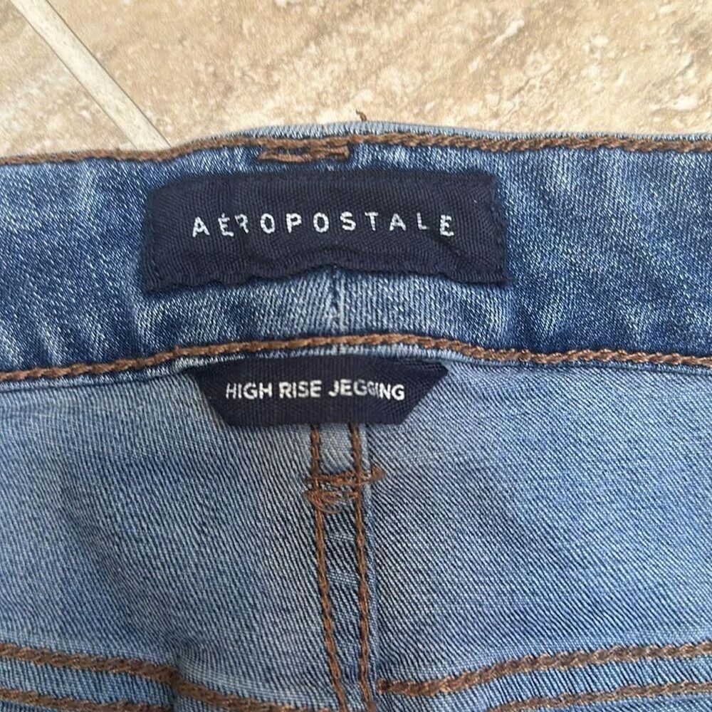 Aeropostale High-rise button front Jeans - Picture 6 of 7